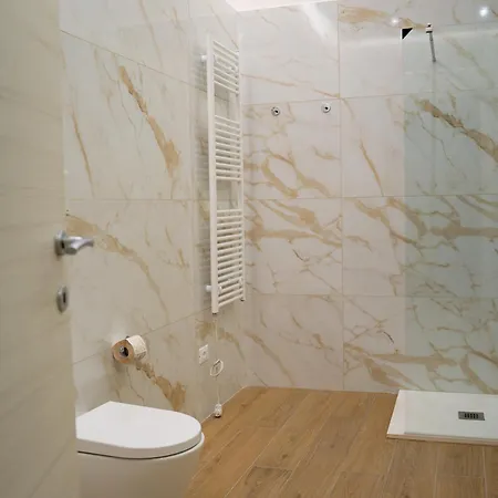 Luxury Acclavio